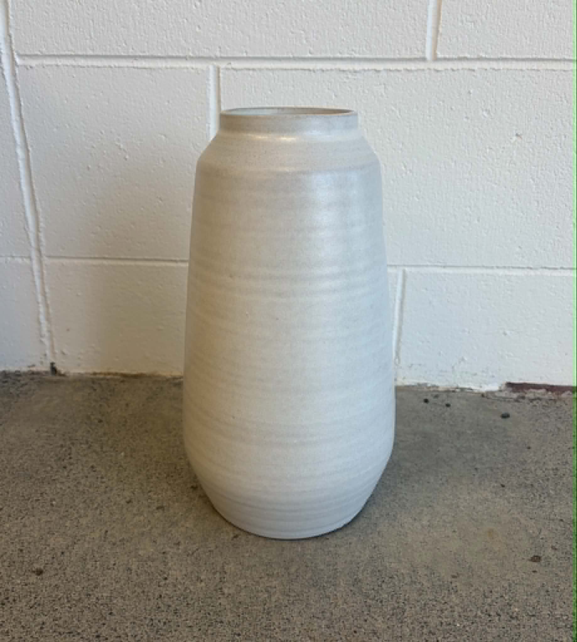 Castelo Column Vase - White