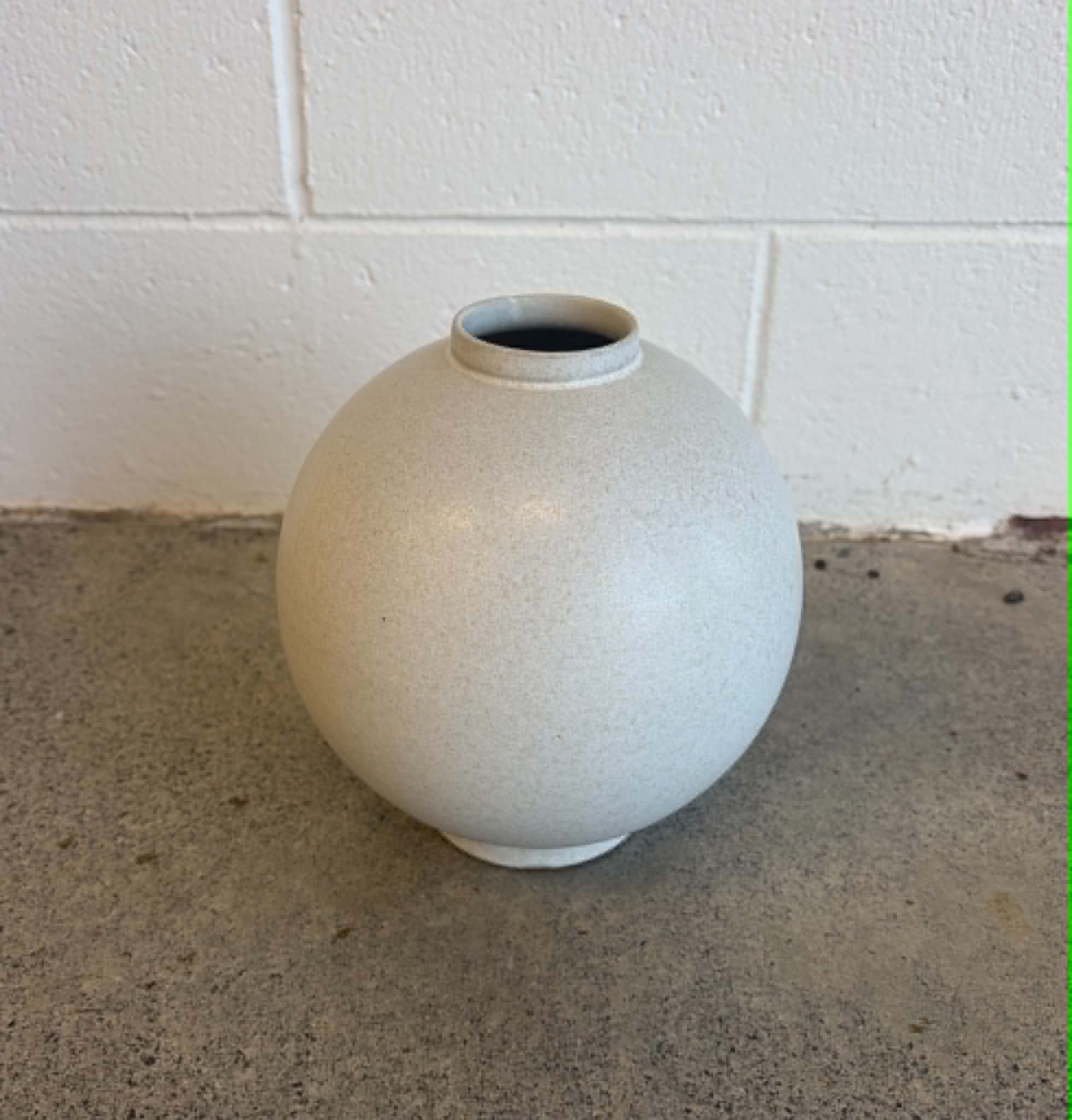Obi White Vase 17cm